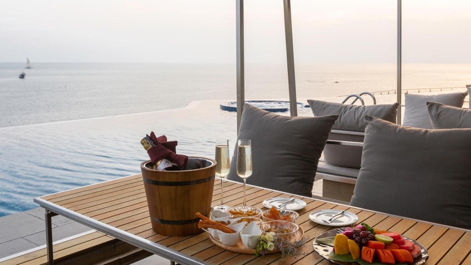 Villa Thousand Cliffs Nai Harn Exterior foto